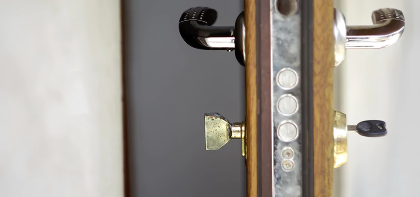 Holiday Emergency Locksmith in Valrico, Florida