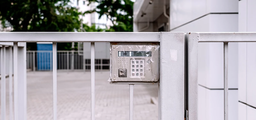 Gate Locks For Metal Gates in Valrico, Florida